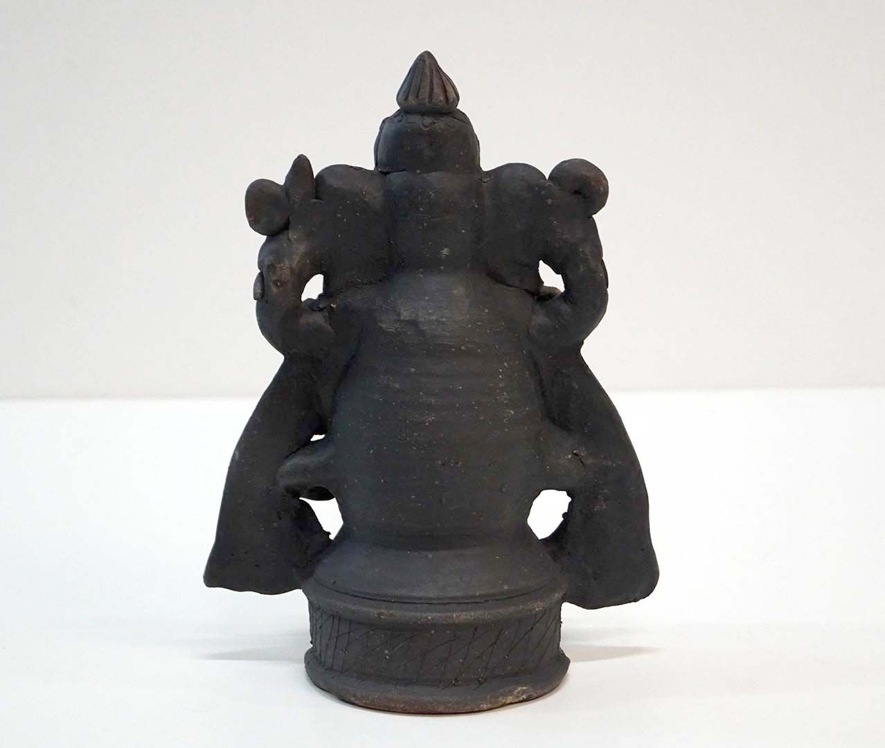 Trademark Living Ganesha figur i ler