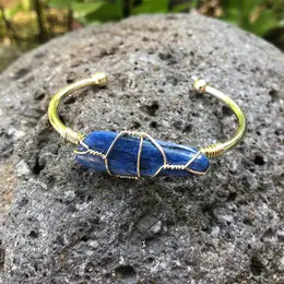 ARMBÅND KYANIT