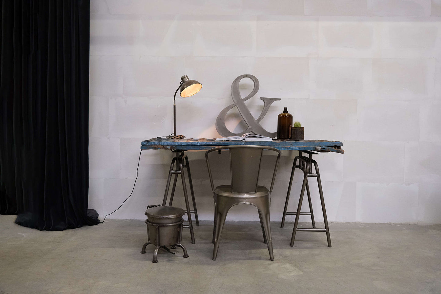 Trademark Living Klapp pedalspand jern - S