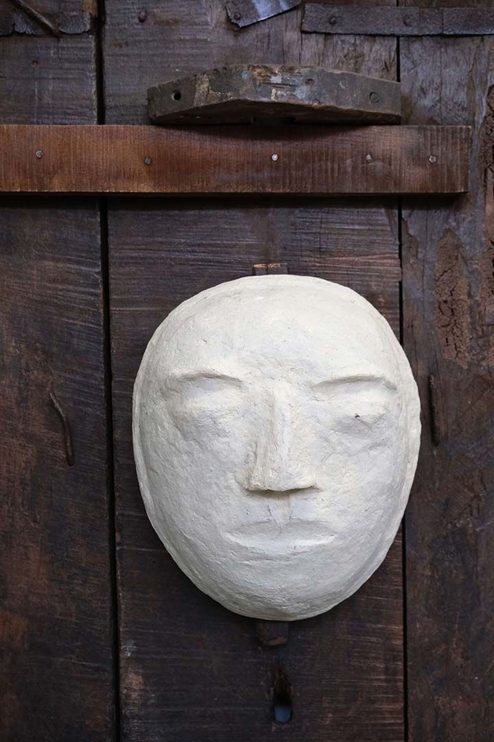 Trademark Living Cosmo papmaché maske - L