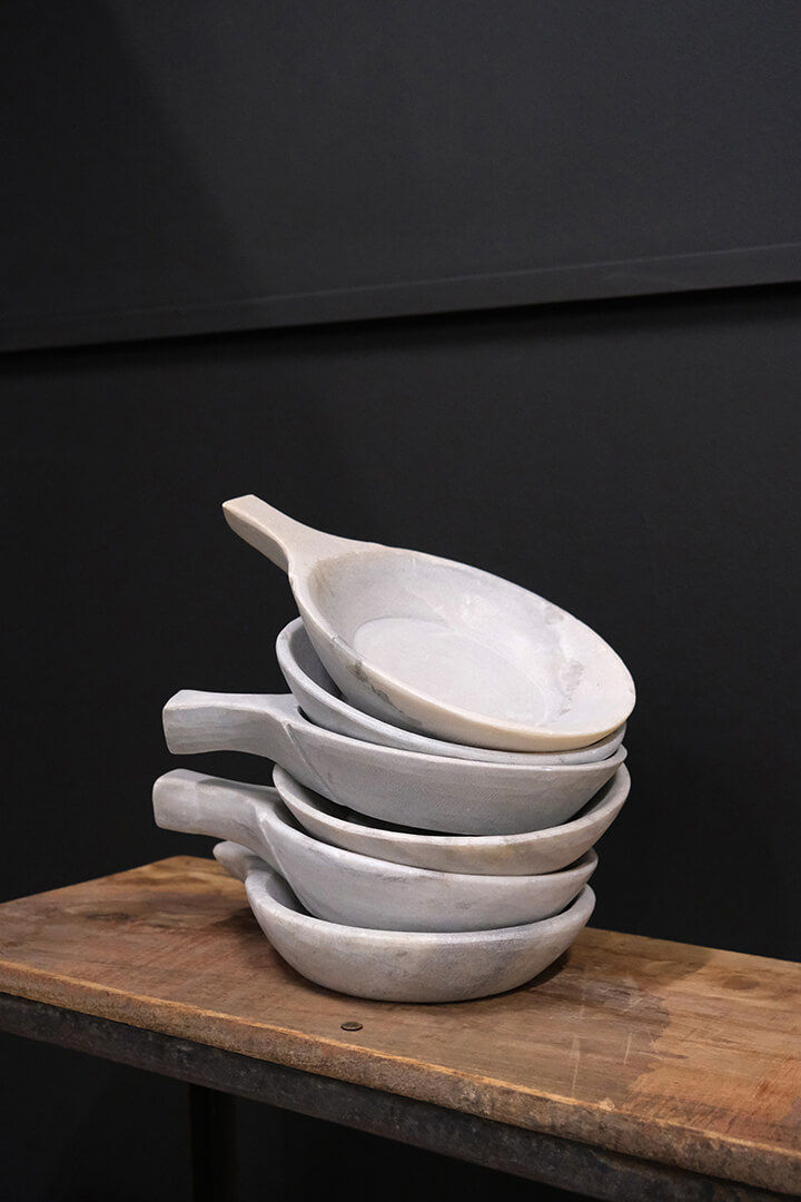 Trademark Living Ozan marmorskål med hank - M