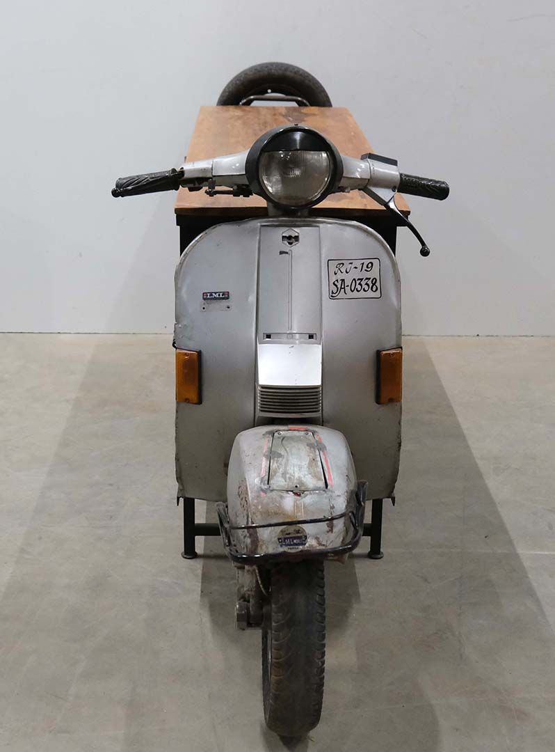 Trademark Living Nali Scooterdisk med god opbevaring