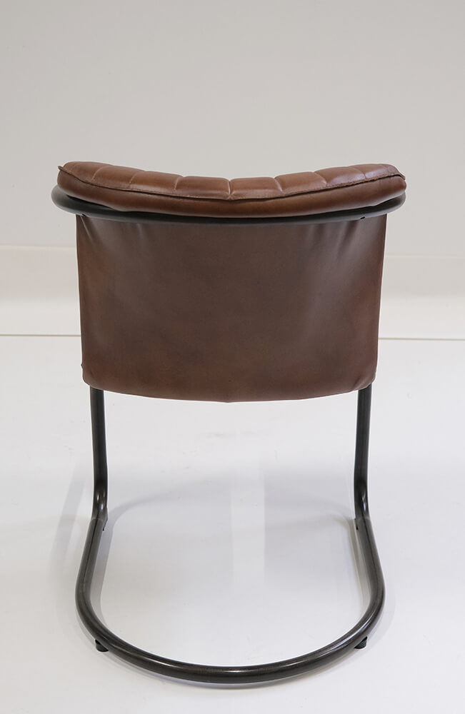 Trademark Living Harlem spisebordsstol med quiltet læder