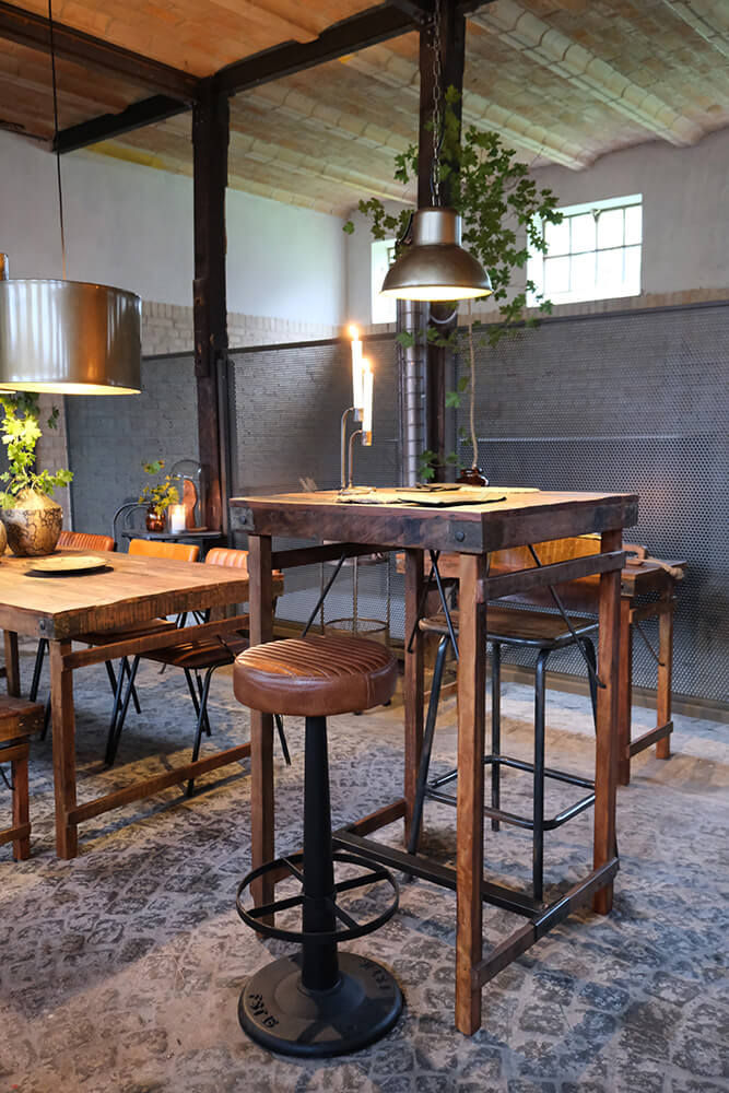 Trademark Living Calcutta barbord i træ - S