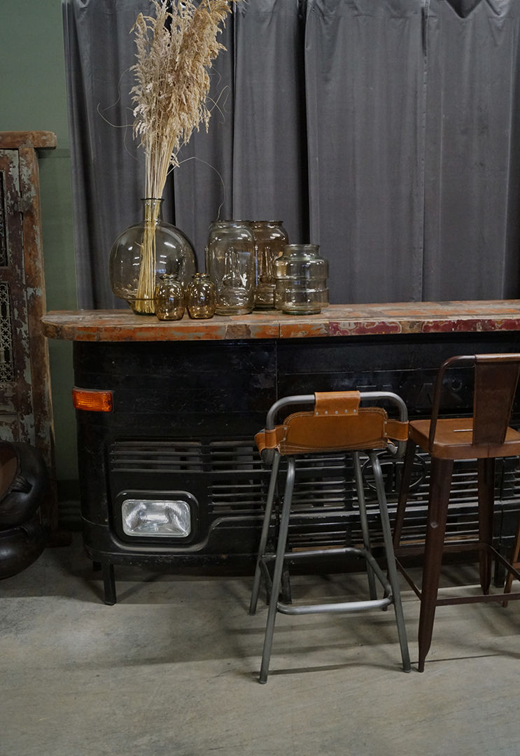 Trademark Living COOL bar med et maskulin udtryk - sort