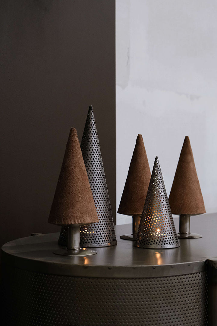 Trademark Living Juletræ perforeret jern - L