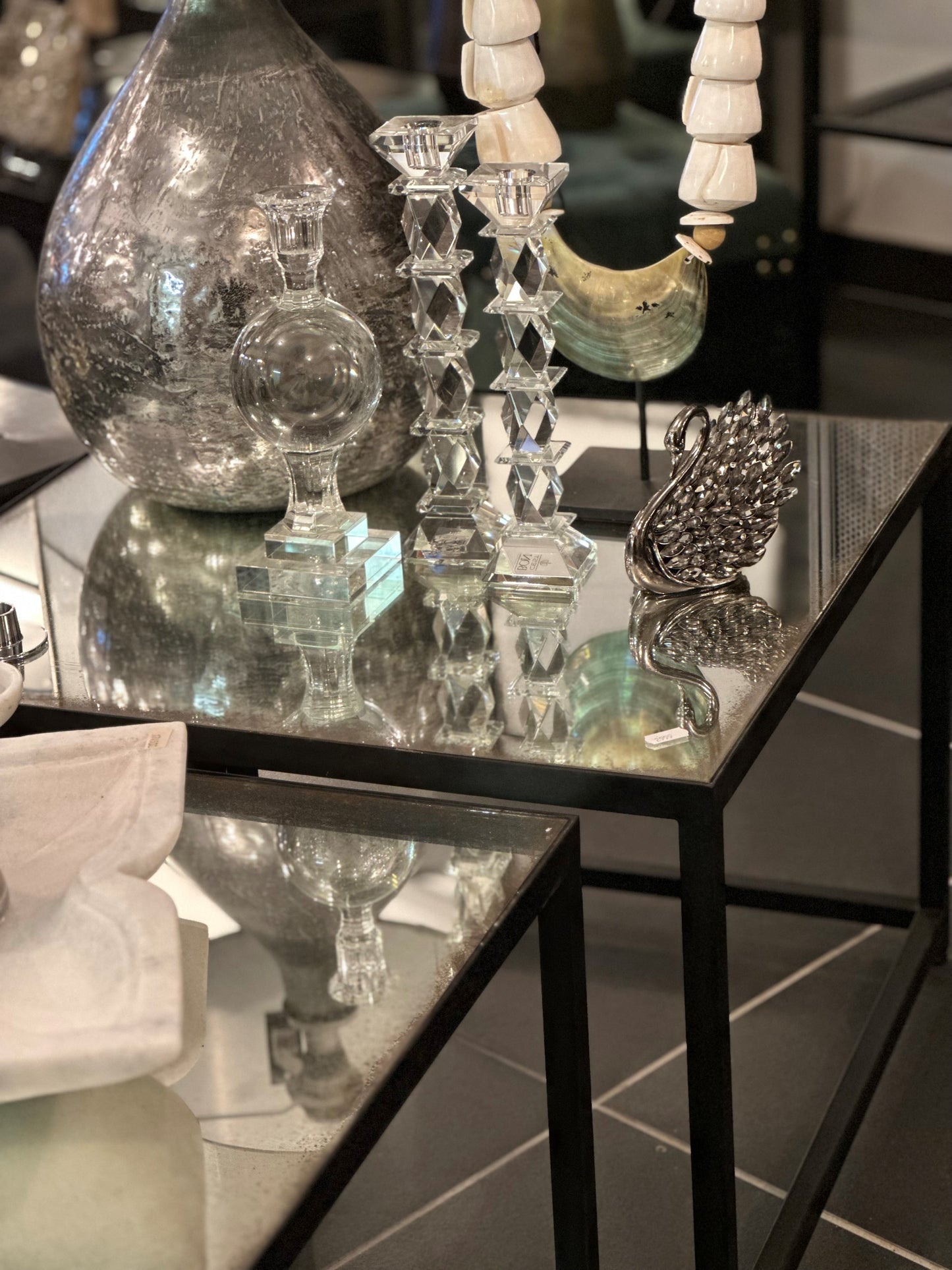 GLASS/METAL COFFEE TABLE/SET 2. KAN OSSE KØBES ENKELT VIS.