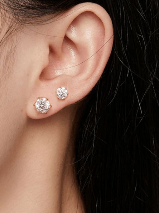 ØRESTIKKER SØLV BELAGT MED 18 KT GULD 2 X 1.00 MOISSANITE