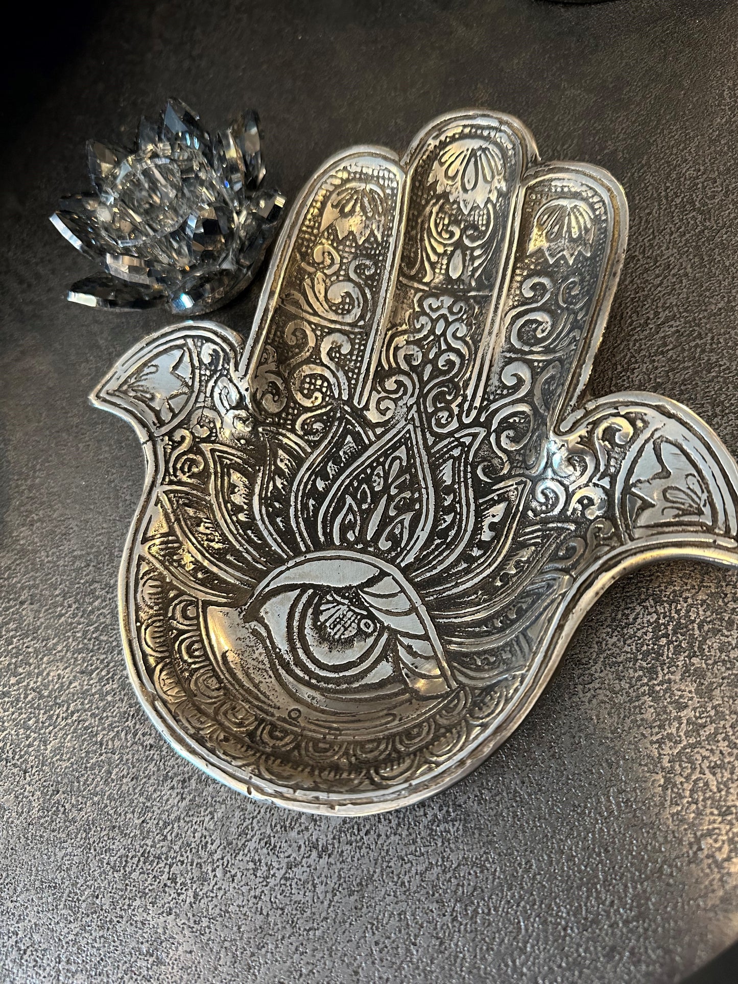 HAMZA HAND SILVER TRAY