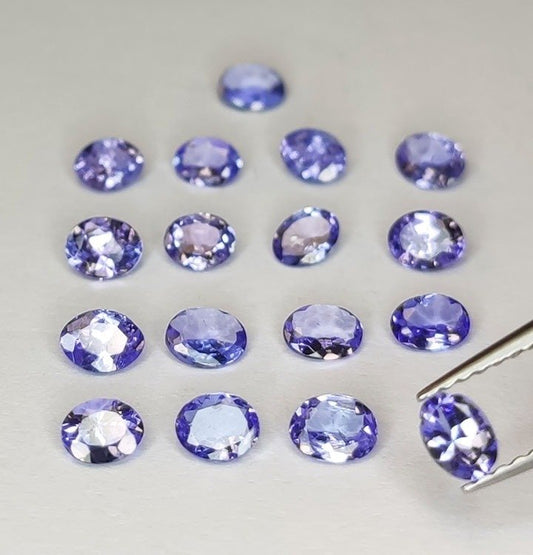 NATURLIGE TANZANITE - 0,15 ct - OVAL CUT