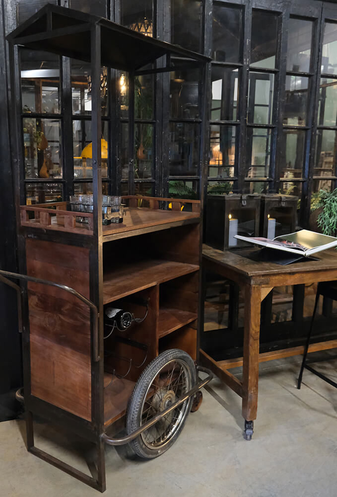 Trademark Living Mauritius barvogn på hjul