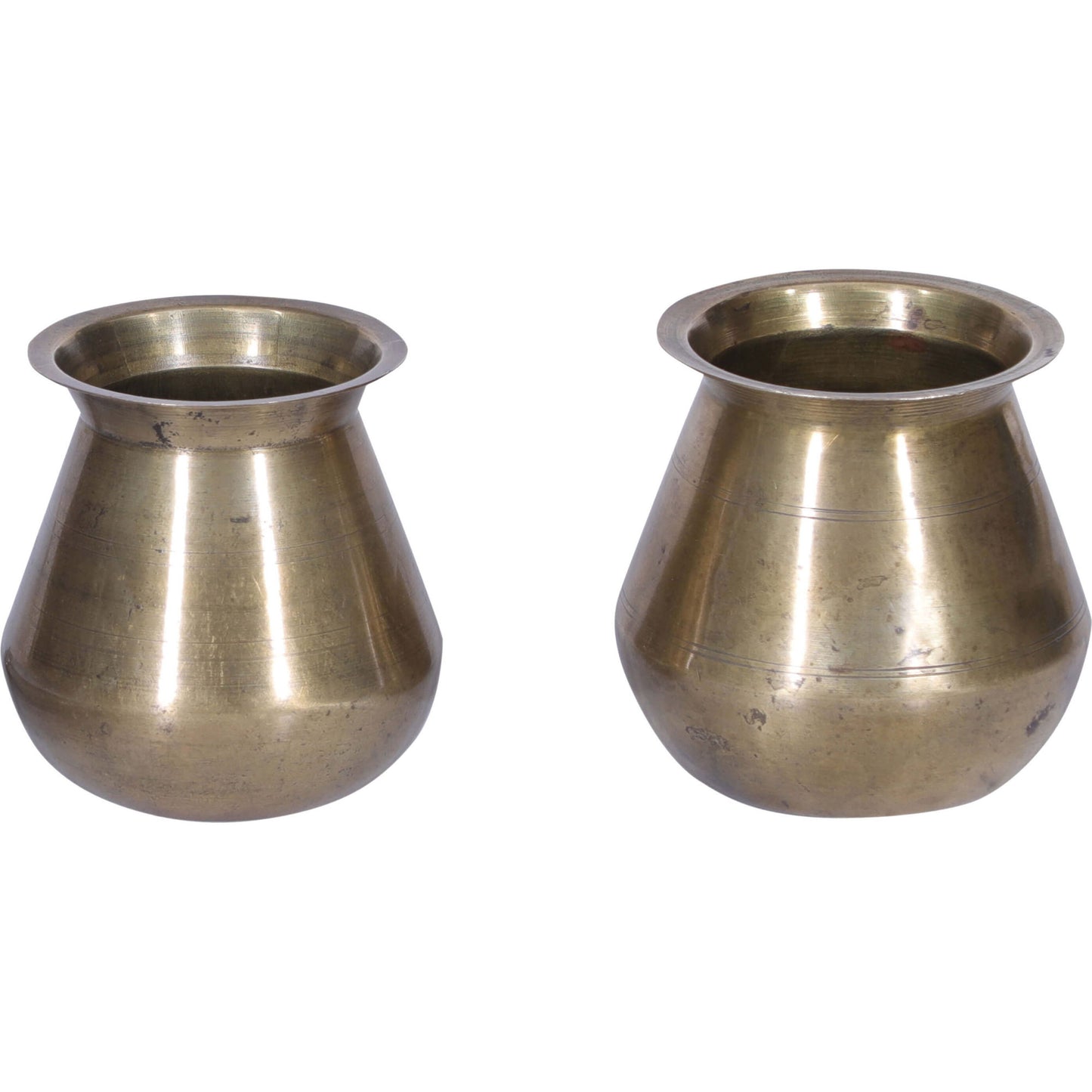 Trademark Living Messingkrus med fin patina