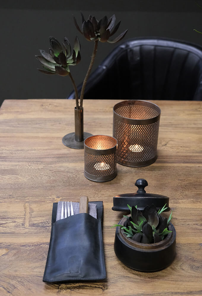 Trademark Living Sort æske i træ