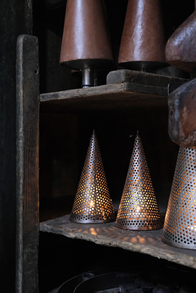 Trademark Living Juletræ perforeret jern - S