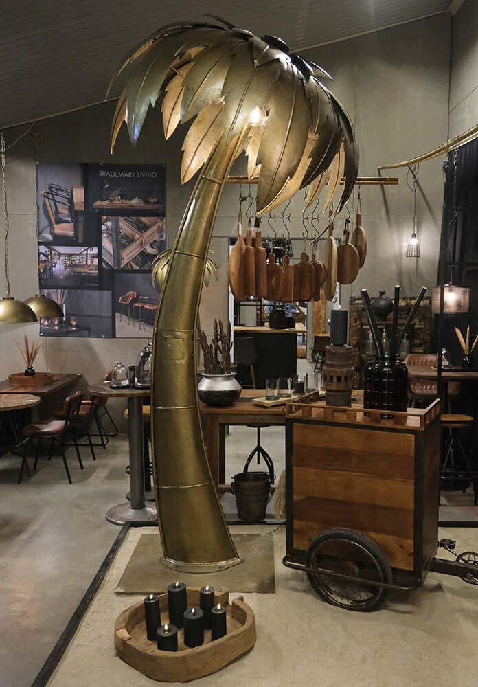 Trademark Living Palme kæmpe lampe - bestillingsvare