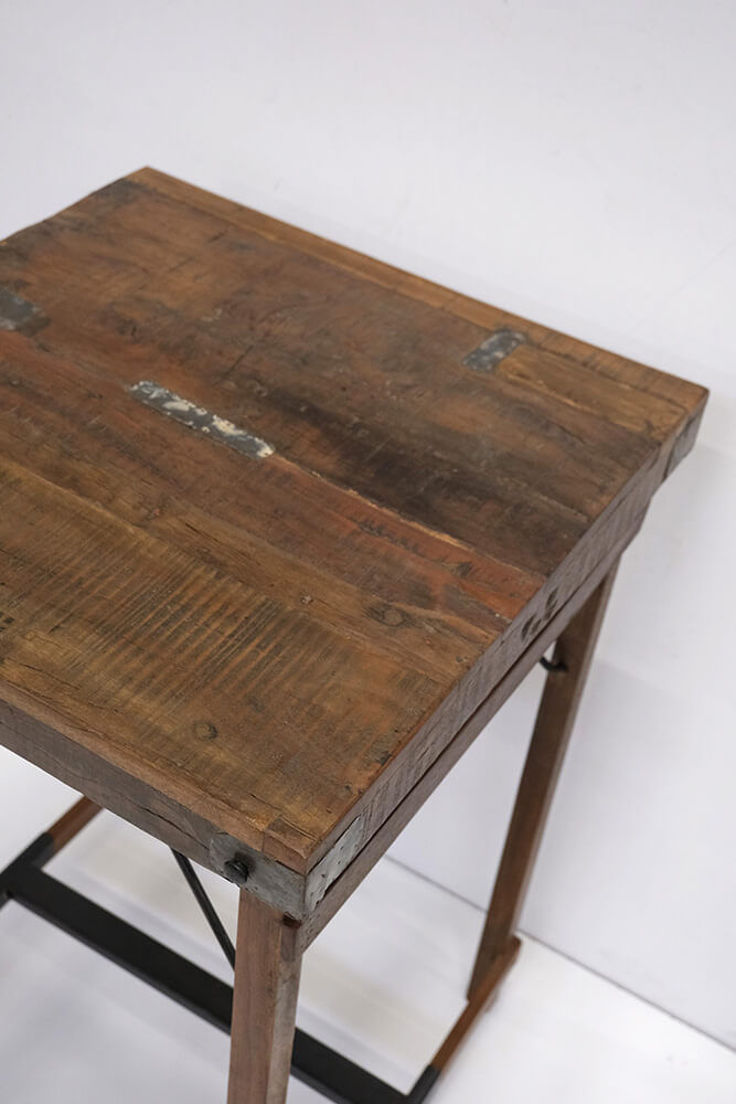 Trademark Living Calcutta barbord i træ - S