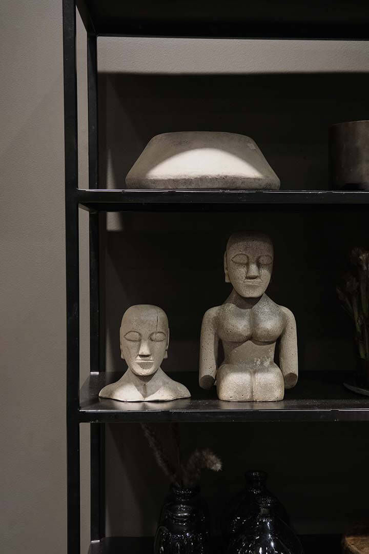 Trademark Living Kvindefigur