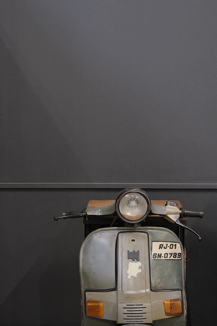 Trademark Living Yuri disk af scooterfront