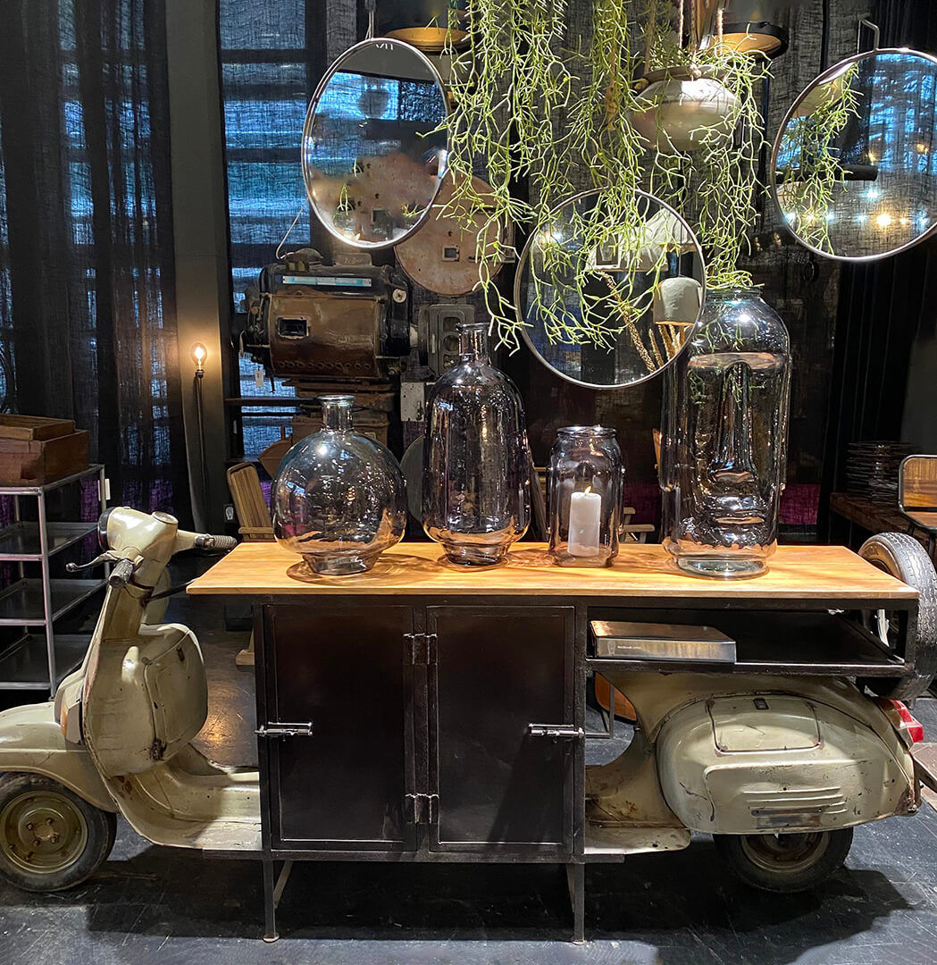 Trademark Living Nali Scooterdisk med god opbevaring