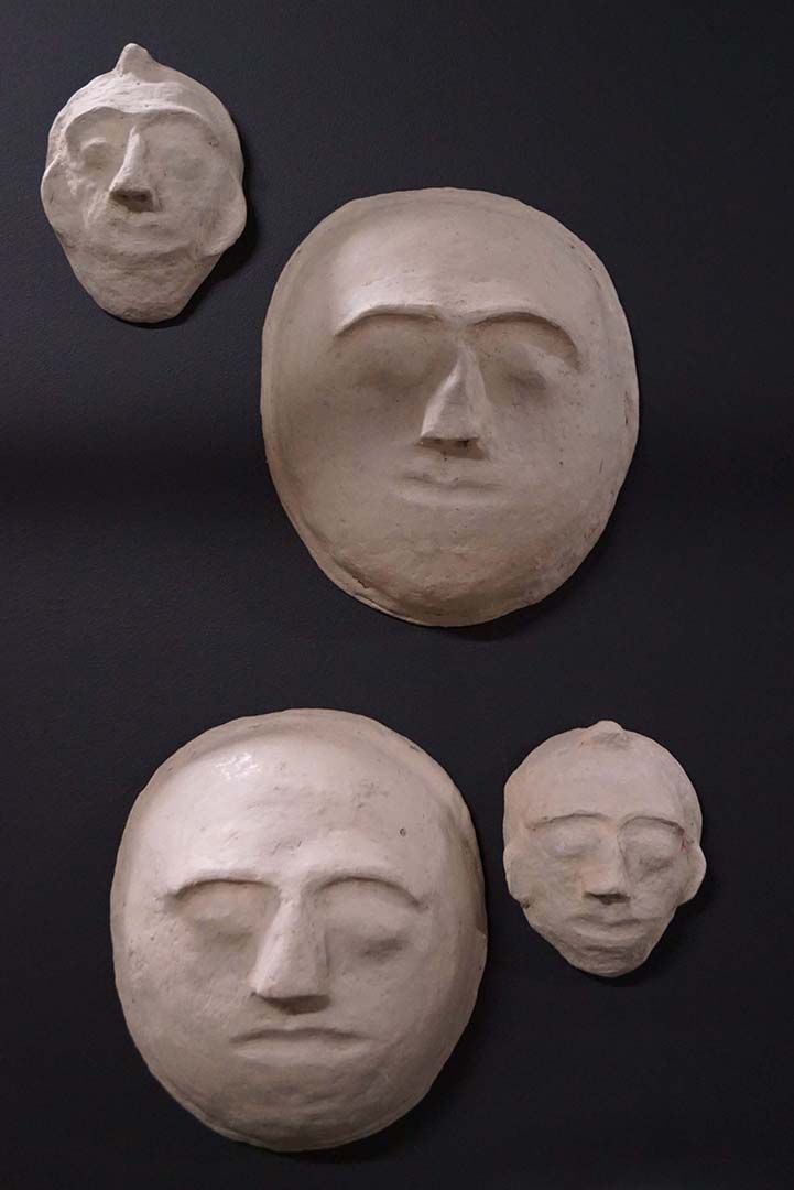 Trademark Living Cosmo papmaché maske - L