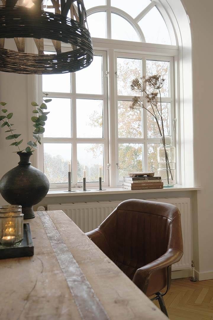 Trademark Living Icon spisebordsstol med armlæn