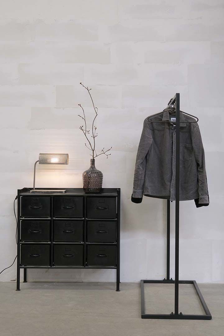 Trademark Living Saga kommode sort - 9 skuffer