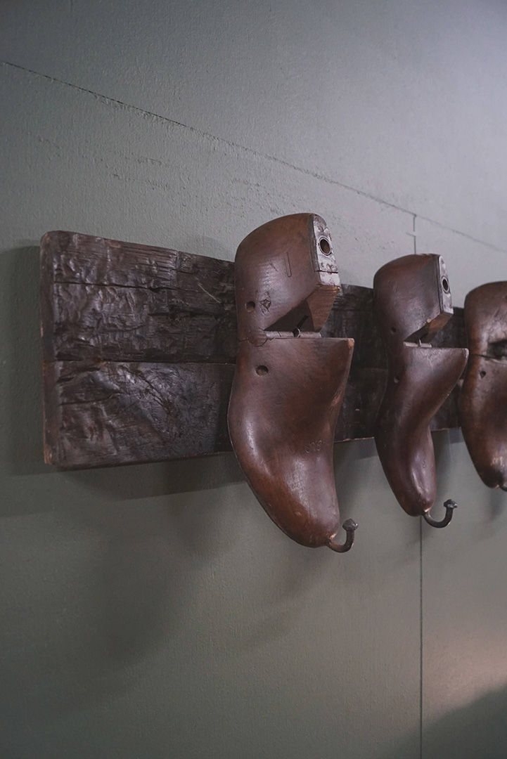 Trademark Living Shoe knagerække med 5 skolæste