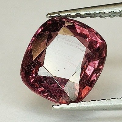 NATURLIG PINK SPINEL 1.74 ct.