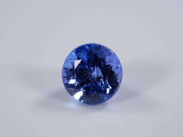 Deep Violetish Blue Tanzanite - 0.96 ct