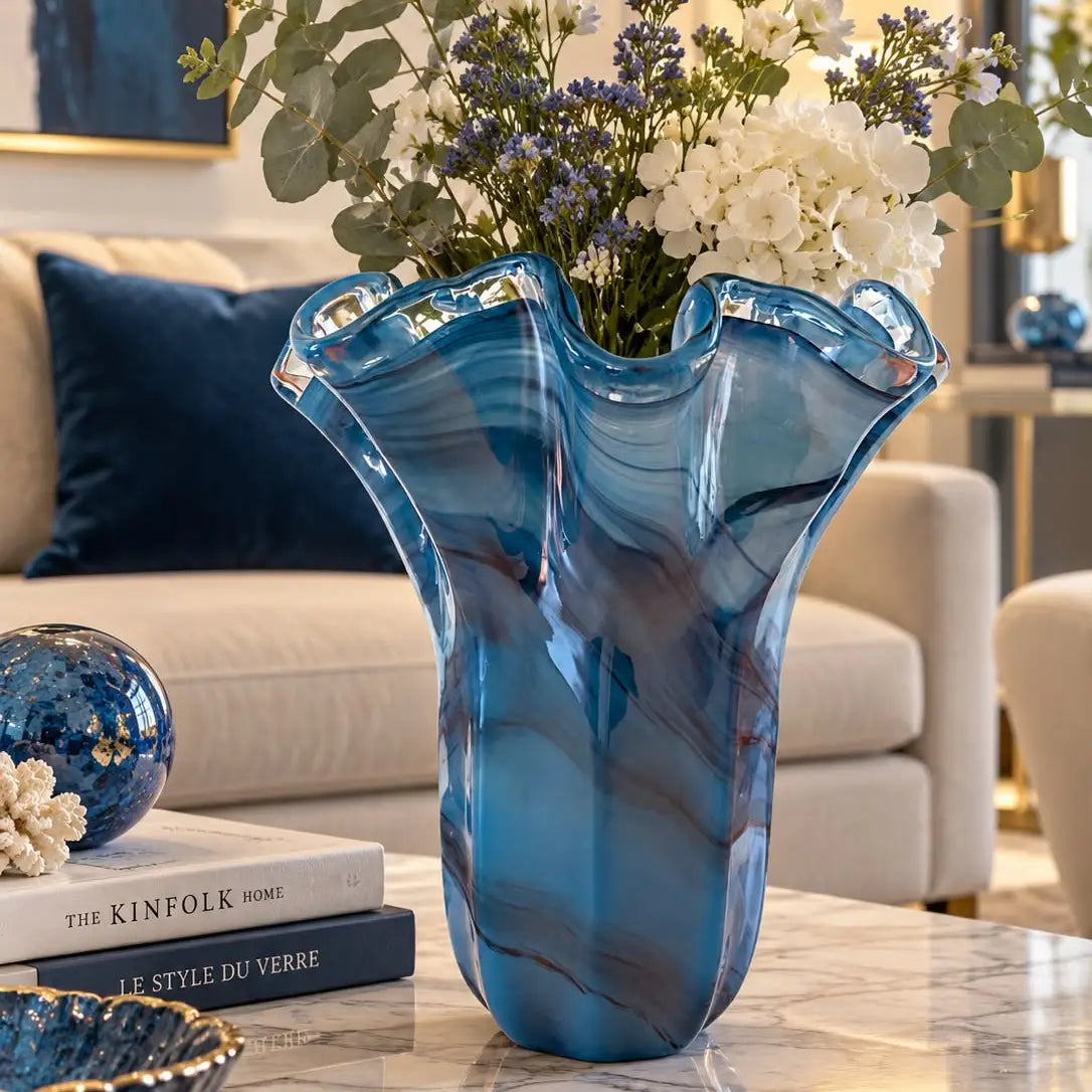 Vaso Fazzoletto - avioblå og sort Muranoglas - H 31 cm