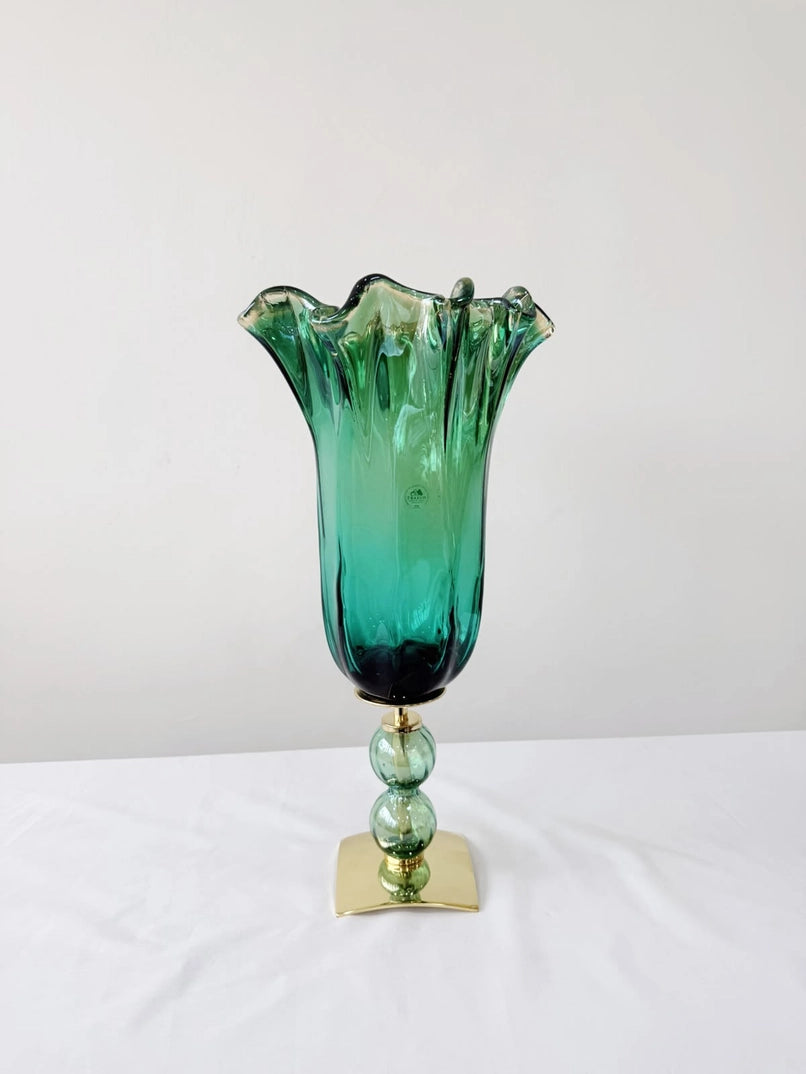 Vaso fazzolett, -vase i grøn glas - med guldbund - fra Murano - H 45 cm