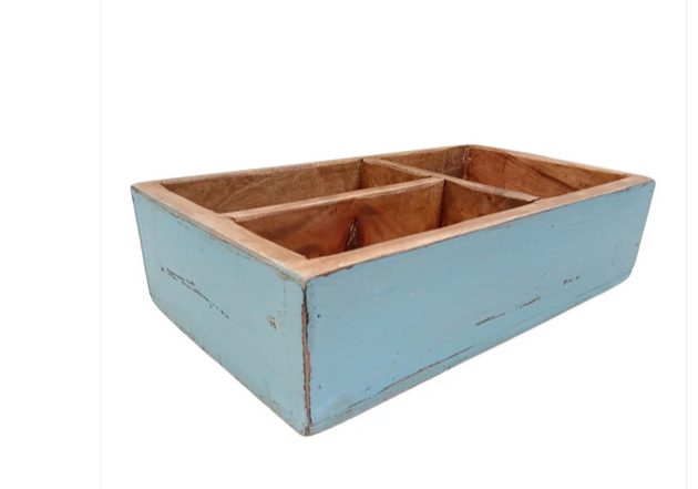 Blå træbakke lavet af Genbrugstræ