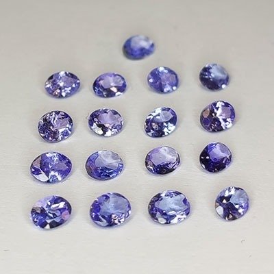 NATURLIGE TANZANITE - 0,15 ct - OVAL CUT