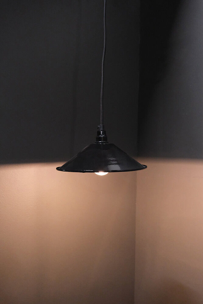 Trademark Living Enamel loftslampe - sort