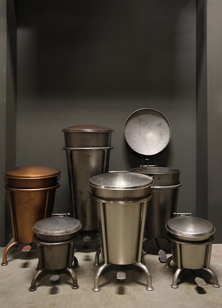 Trademark Living Klapp pedalspand shiny - L