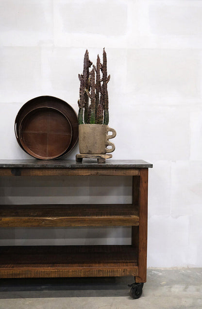 Trademark Living Chhagna konsolbord med metaltop