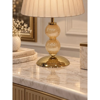 Lille Elizabeth-lampe i guld med beige lampeskærm - H 50 cm
