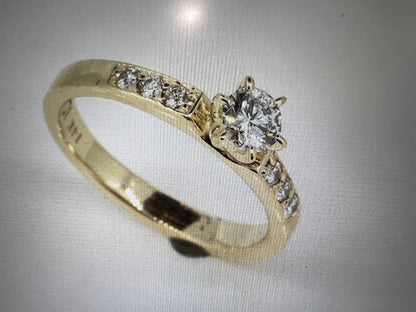 14K Gold Multi Stone Ring - 0,42 ct diamonds
