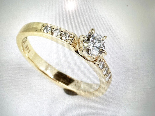 14K Gold Multi Stone Ring - 0,42 ct diamonds